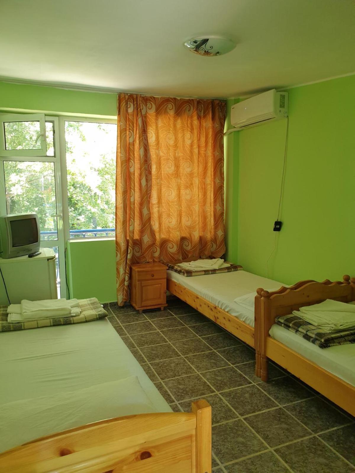 Hotel Maria Kiten  Kültér fotó