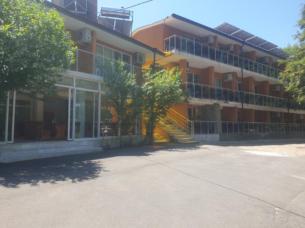 Hotel Maria Kiten  Kültér fotó